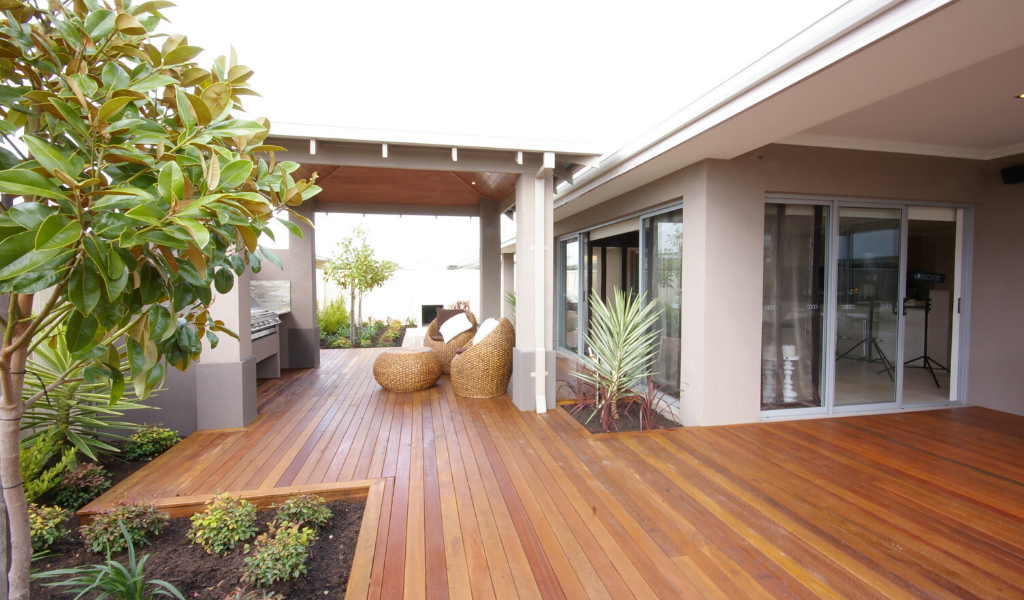 Timber Decking & Other Timber Decking Materials