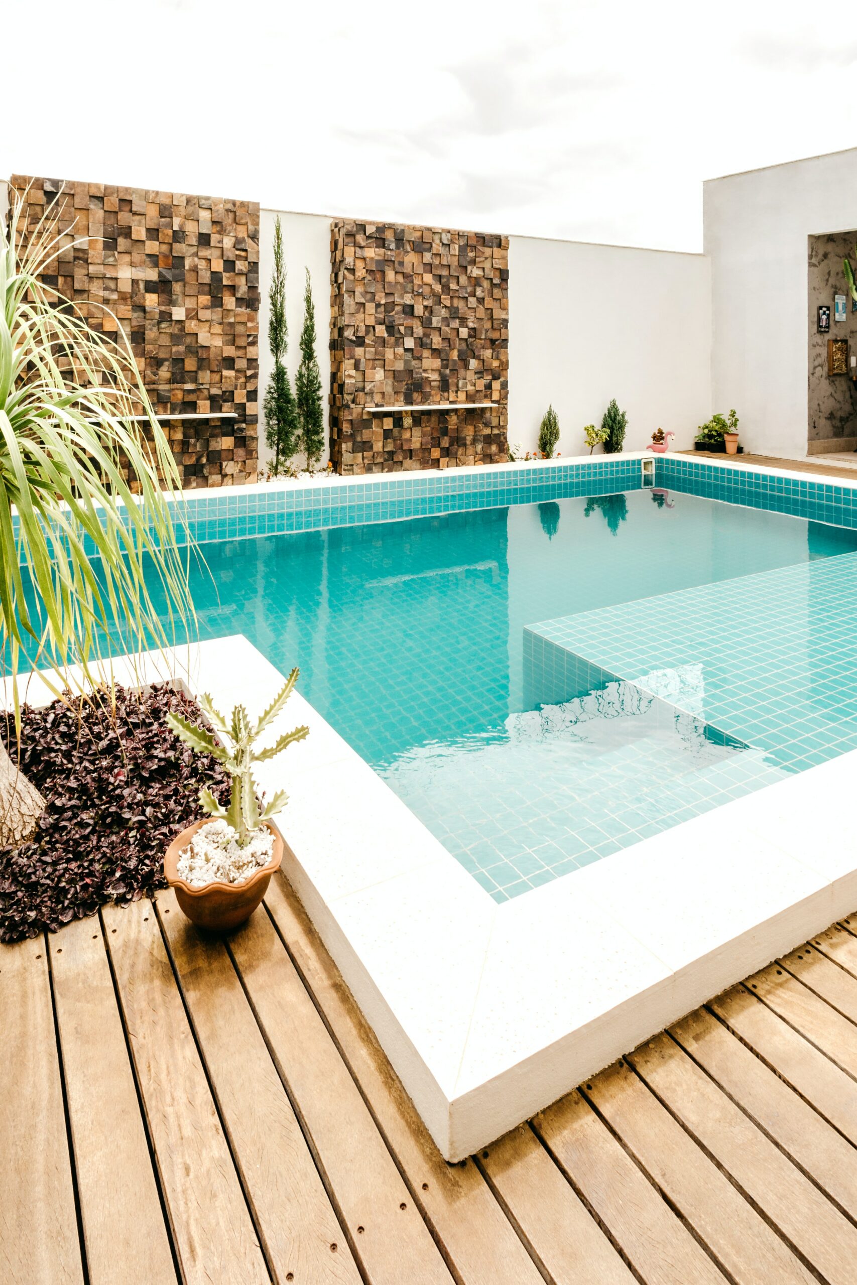 Backyard Pool Design 101: How to Create a Luxurious Oasis on a Budget