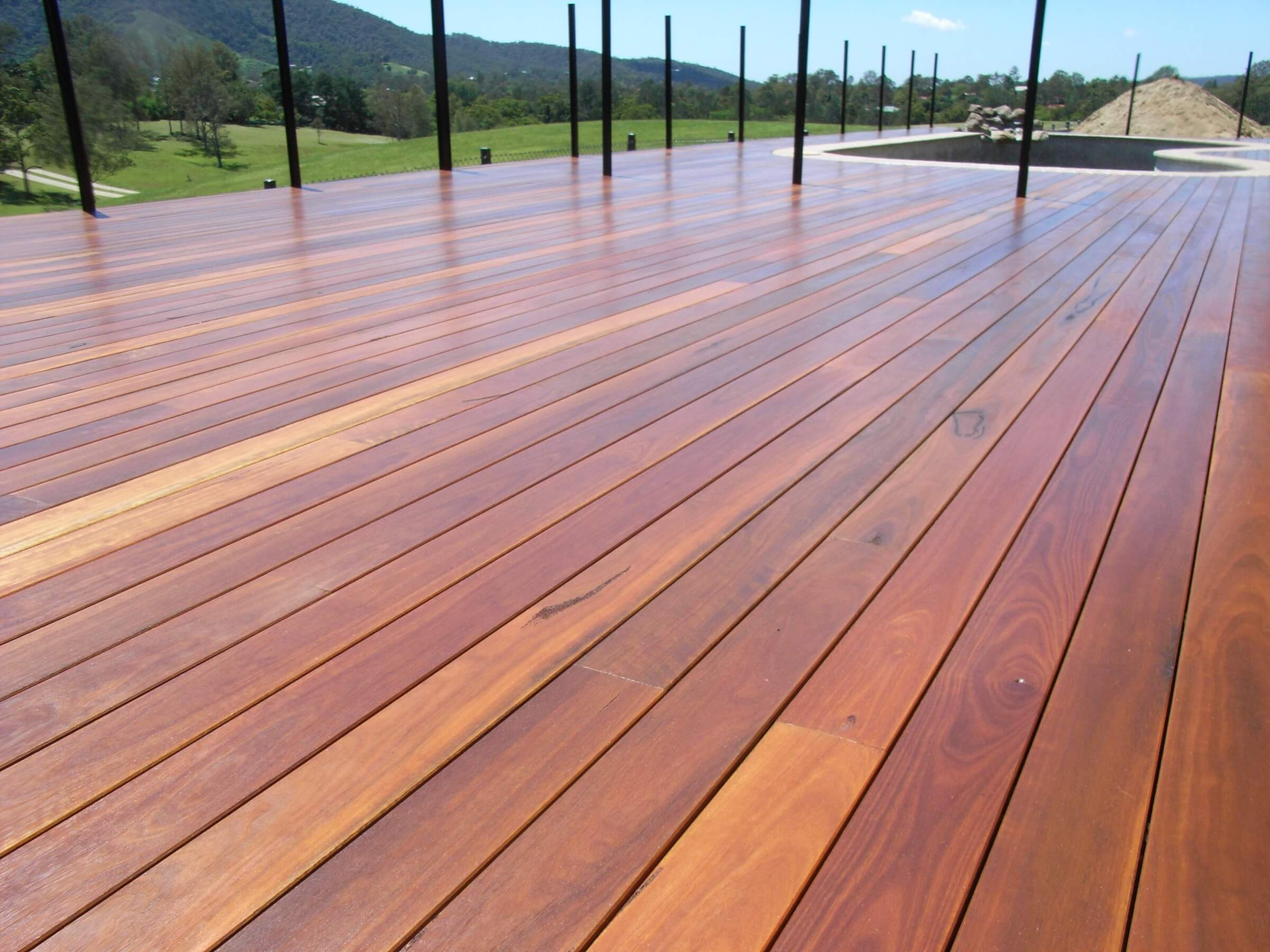 Spotted gum decking deck-max